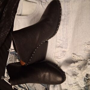 Sleek Black Ankle Booties with Matte Finish